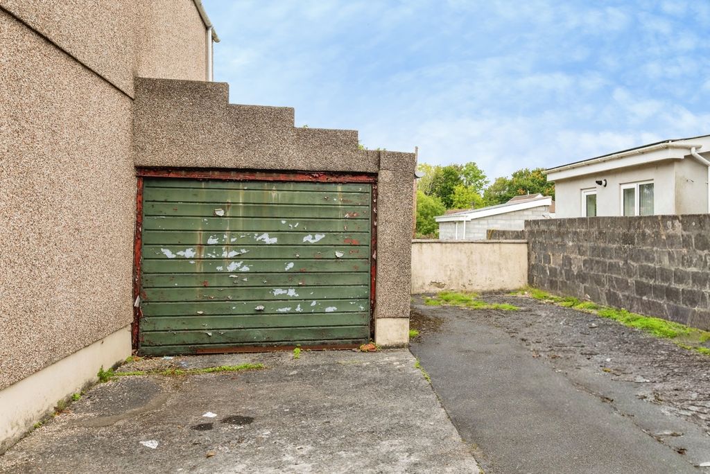 Property photo 2 of 24 Pbox-Img.Jpg