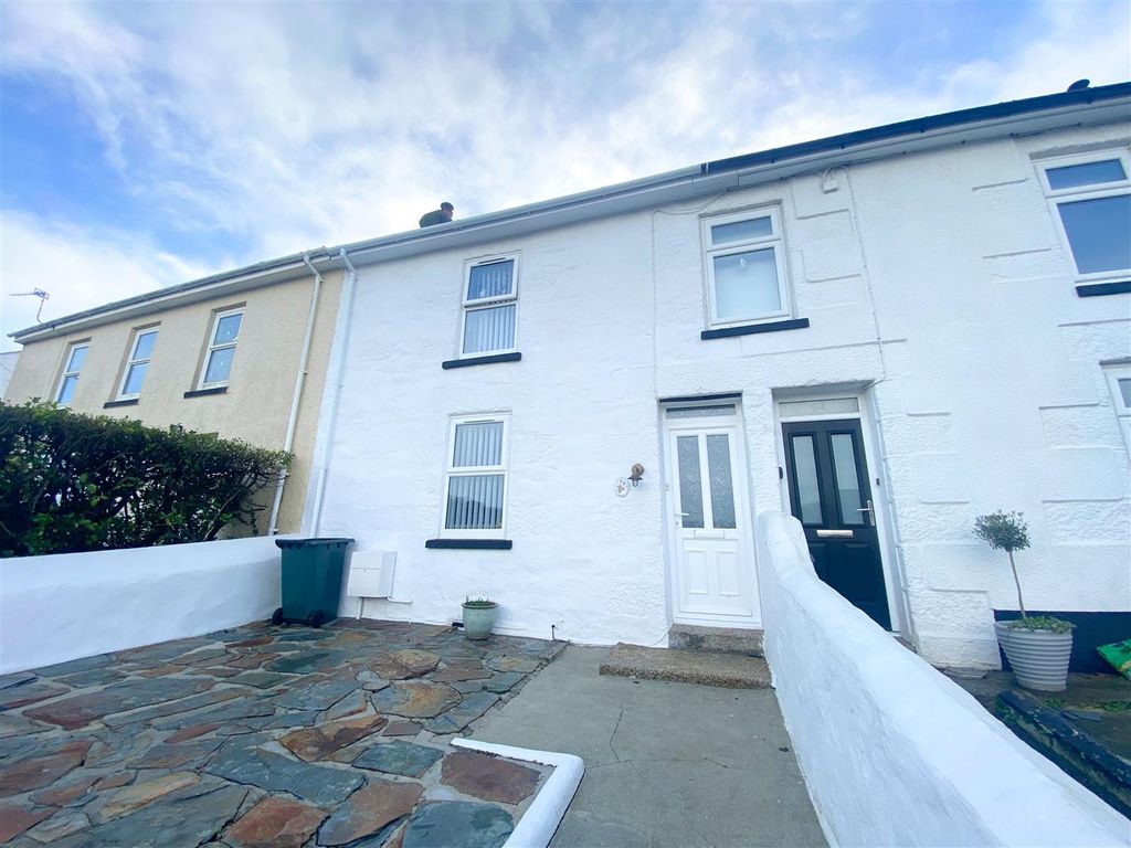 Property photo 3 of 24 Front Aspect