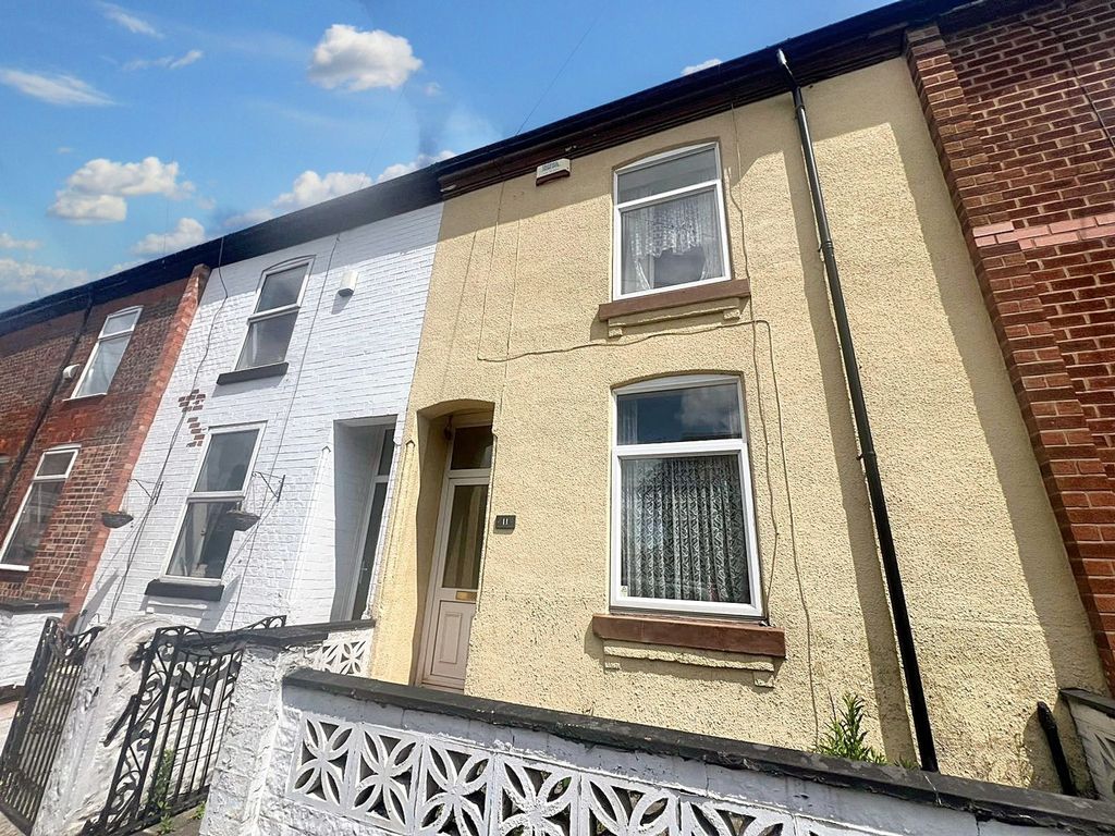 Property photo 1 of 17