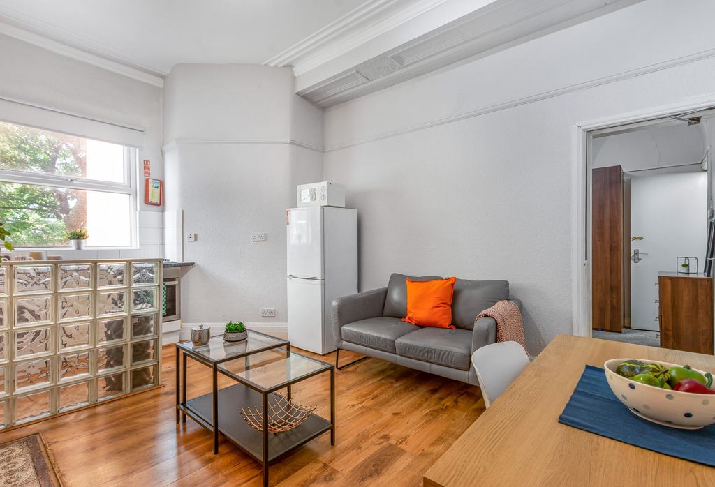 Property photo 2 of 8 Property Photo