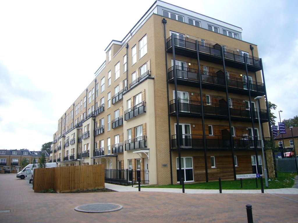 Property photo 1 of 11