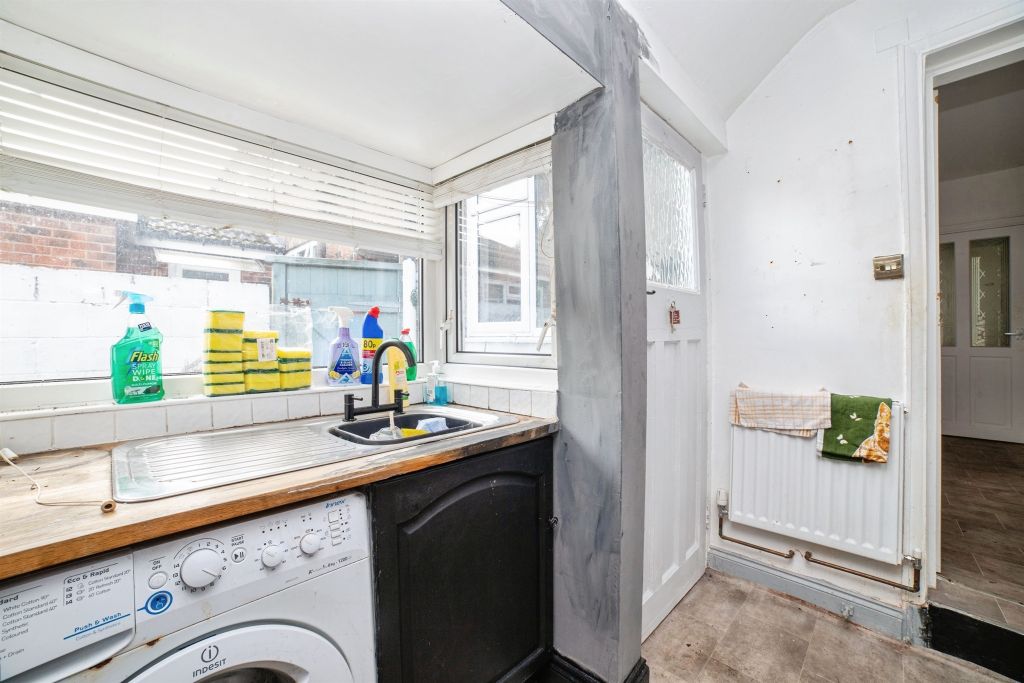 Property photo 3 of 18