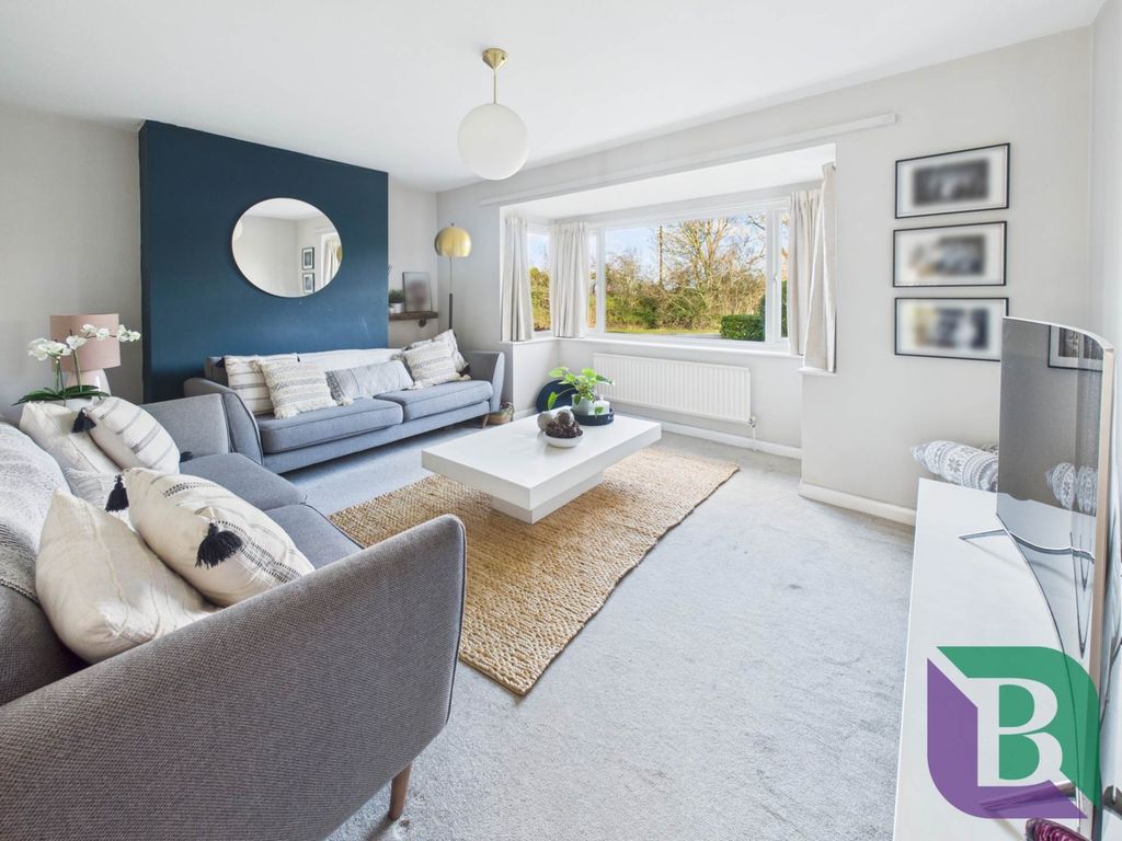 Property photo 2 of 34