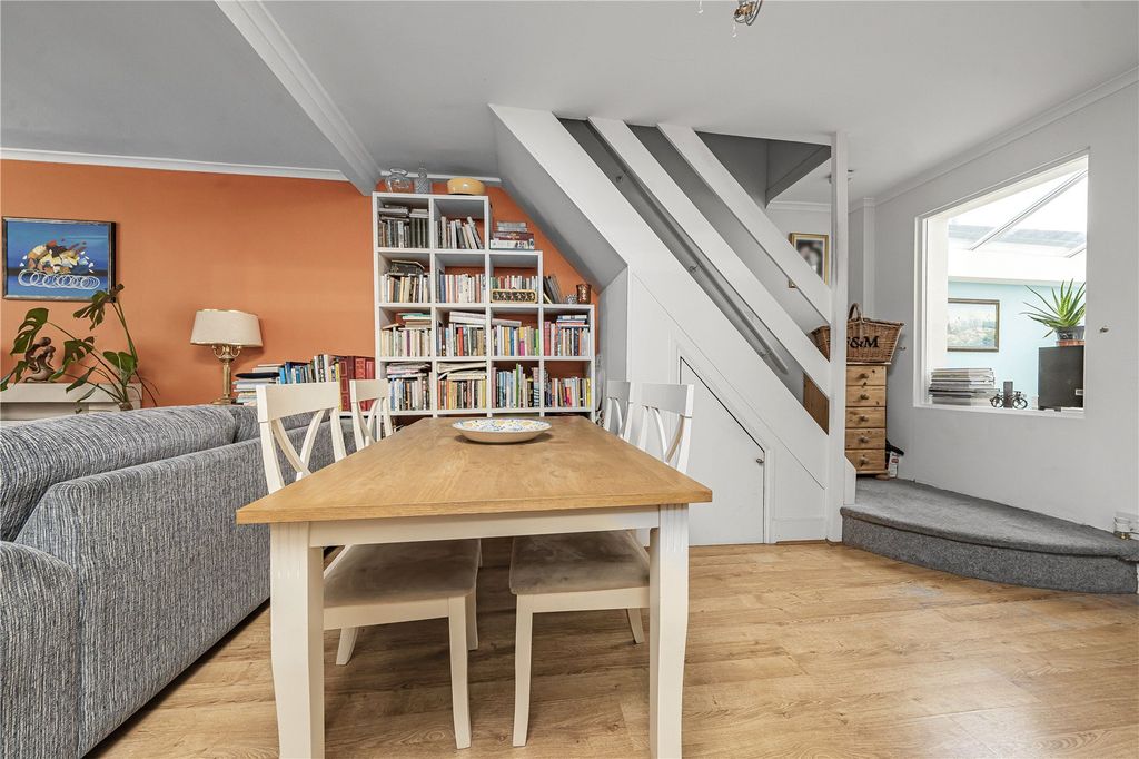 Additional image 10 of 2 bed terraced house for saleOrchard Road, Brentford TW8