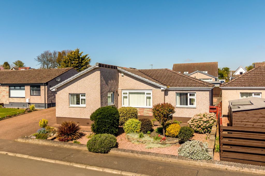 Property photo 1 of 19