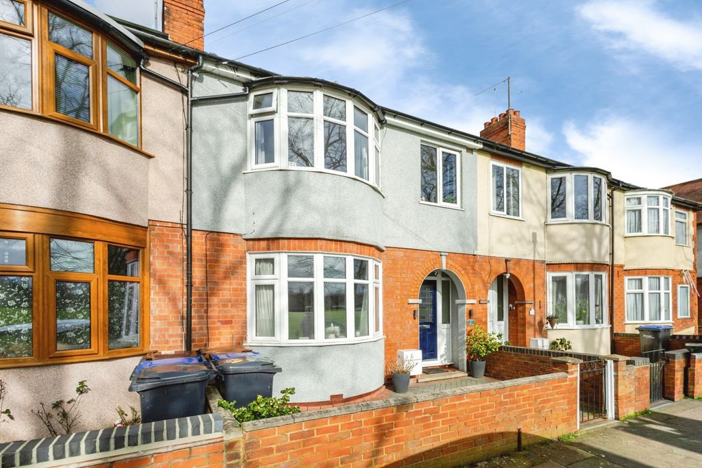 Property photo 3 of 22 Pbox-Img.Jpg