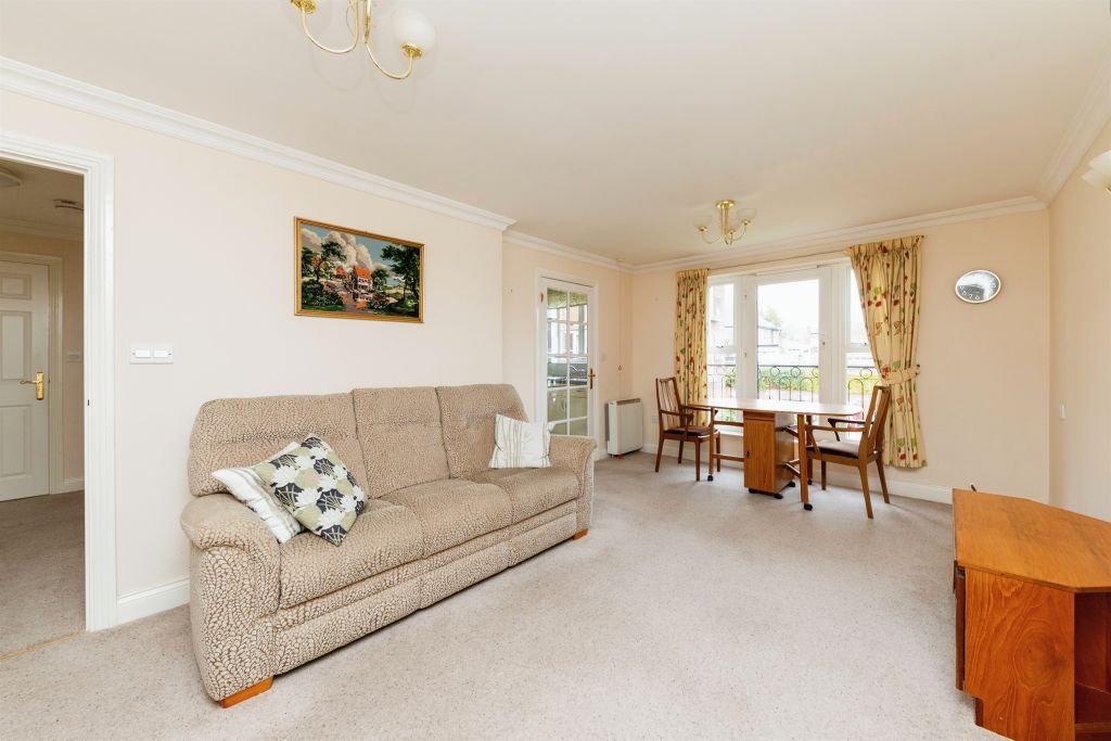 Property photo 3 of 16