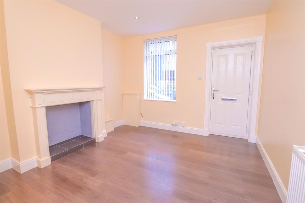 Property photo 2 of 9 Img_8265 (1).Jpg