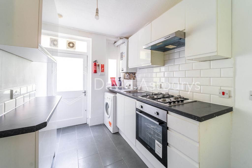 Property photo 3 of 7 Ndb08866