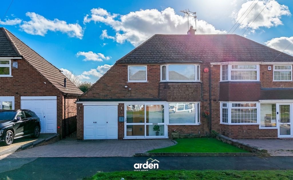 Property photo 1 of 17