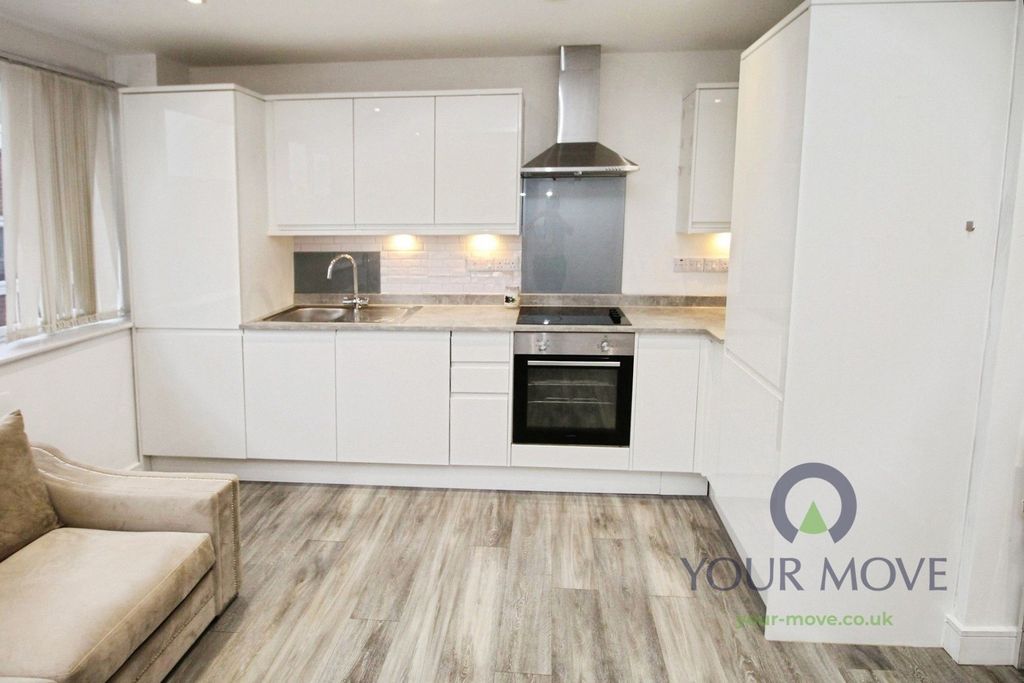 Property photo 1 of 7 Kitchen