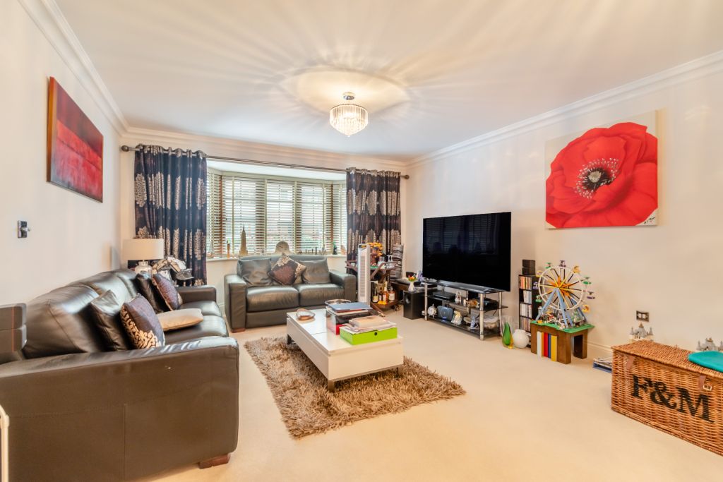 Property photo 2 of 17