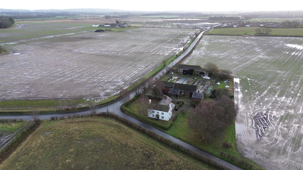 Property photo 2 of 13 Dji_0858.Jpg