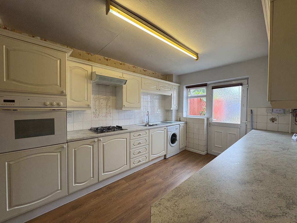 Property photo 3 of 10 Image