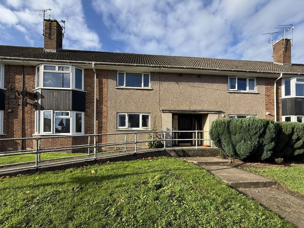 Property photo 1 of 9 Front