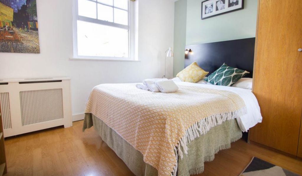 Property photo 2 of 7 4555381