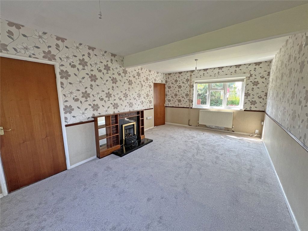 Property photo 2 of 16 Picture No. 33