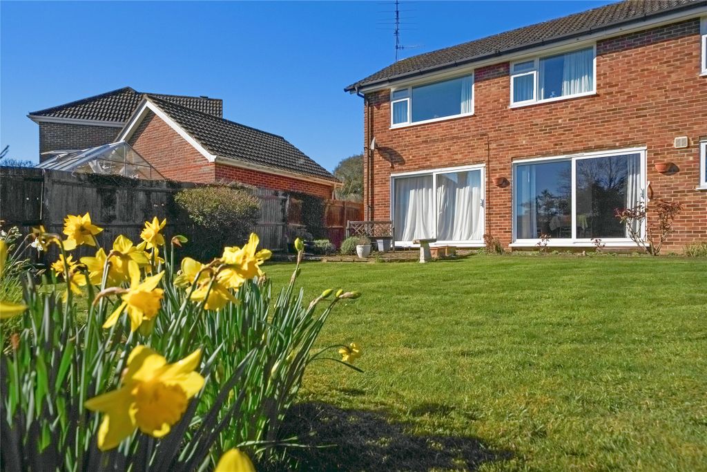 Property photo 1 of 23 Picture No. 32
