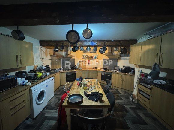 Property photo 2 of 19 8674359.Jpg