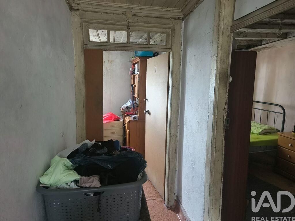 Property photo 3 of 28