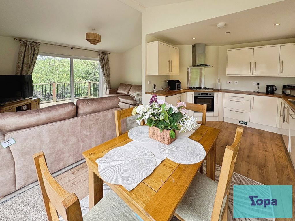 Property photo 2 of 27 Open Plan Living