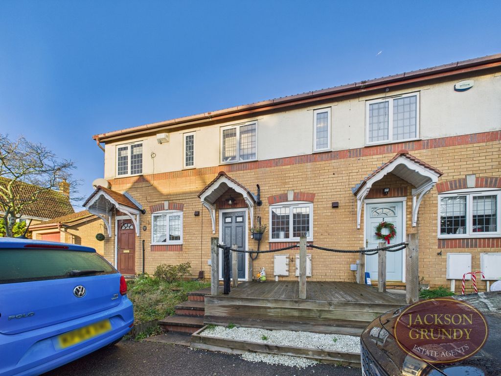 Property photo 1 of 8 Faraday Close