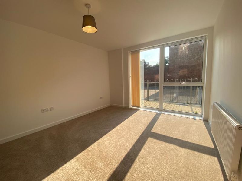 Property photo 3 of 9 Photo 1