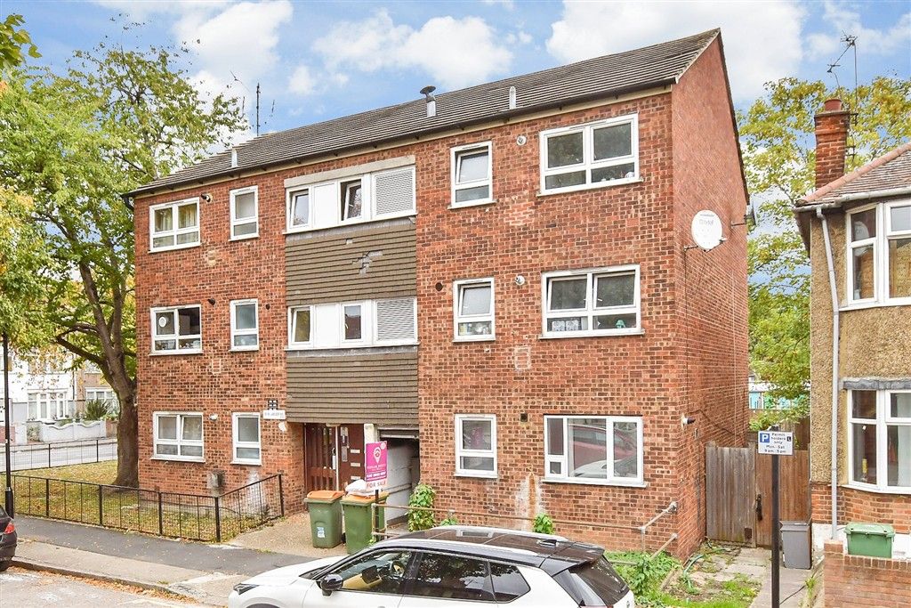 Property photo 2 of 8 External (Web)