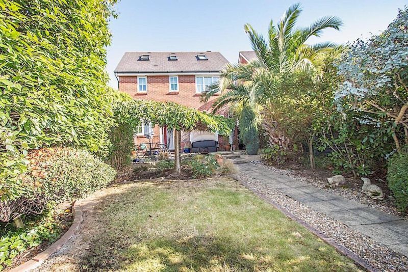 Property photo 2 of 14 Photo 2