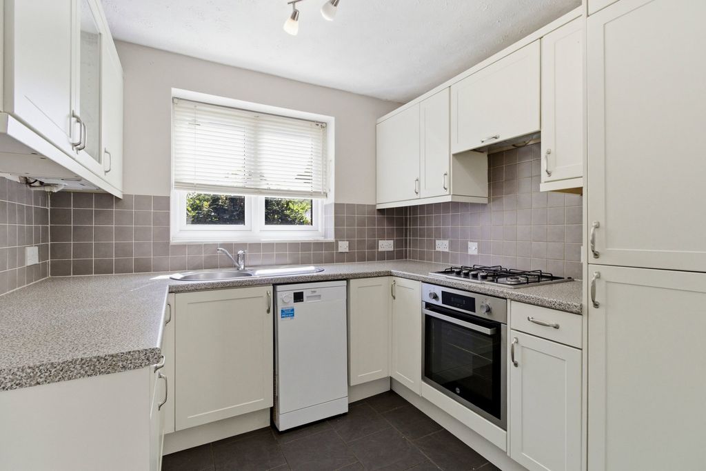 Property photo 3 of 13