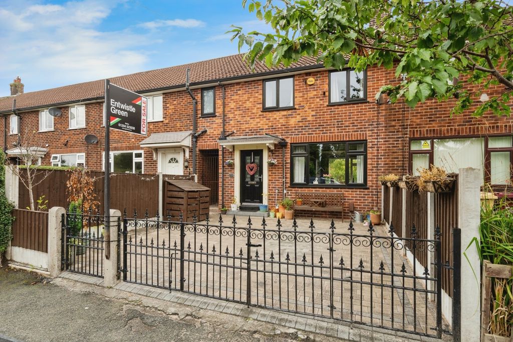 Property photo 1 of 17 Photo