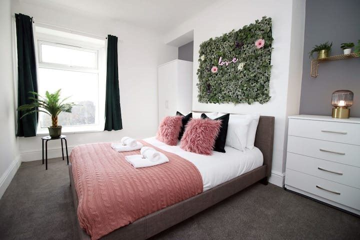 Property photo 3 of 10 5E88F022-1d23-443F-908A-F86918B0d8B8