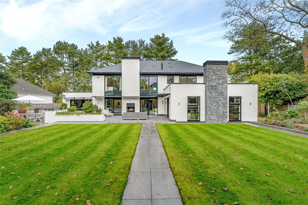 Property photo 1 of 22 Rear View