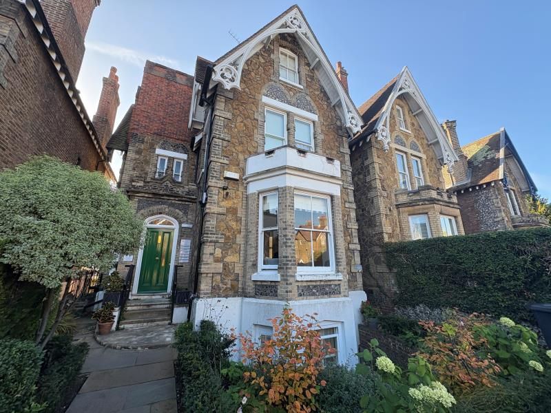 Property photo 1 of 4