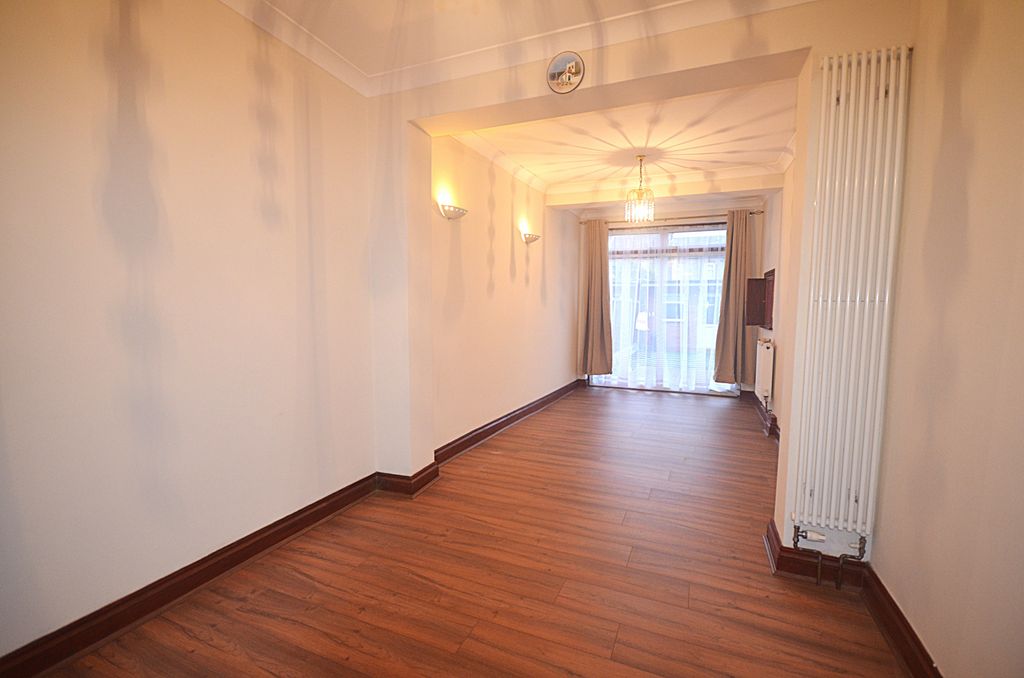 Property photo 1 of 14 4 Bed Terraced House To Rent Kingston Road, Ilford Ig1