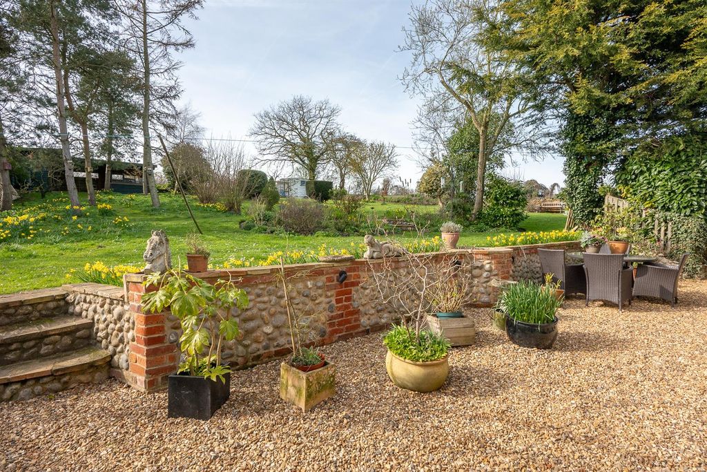 Property photo 2 of 30 18Pitstreet,Southrepps-16.Jpg