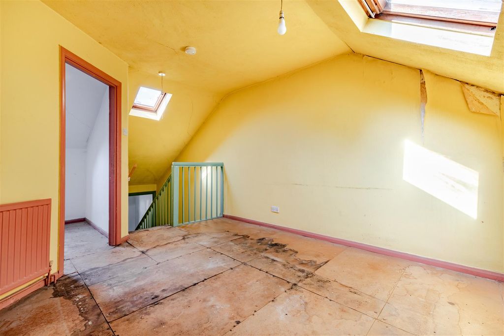 Property photo 2 of 10 Reception