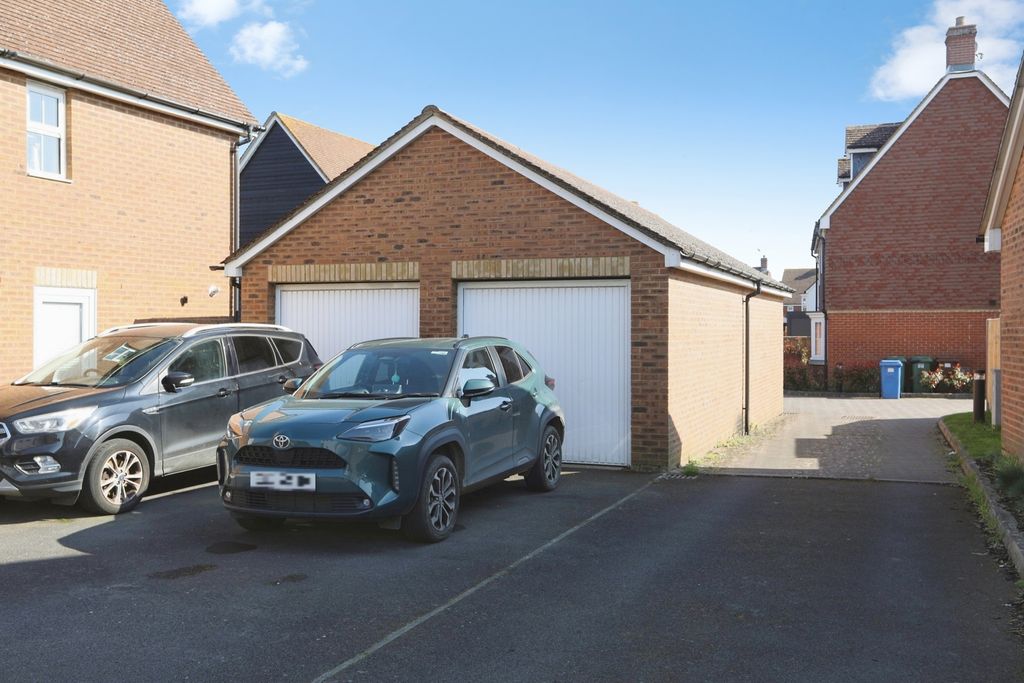 Property photo 2 of 8 Pbox-Img.Jpg