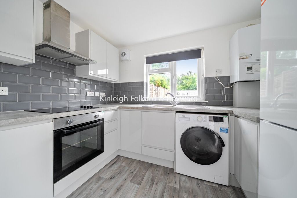 Property photo 1 of 22 Kitchen