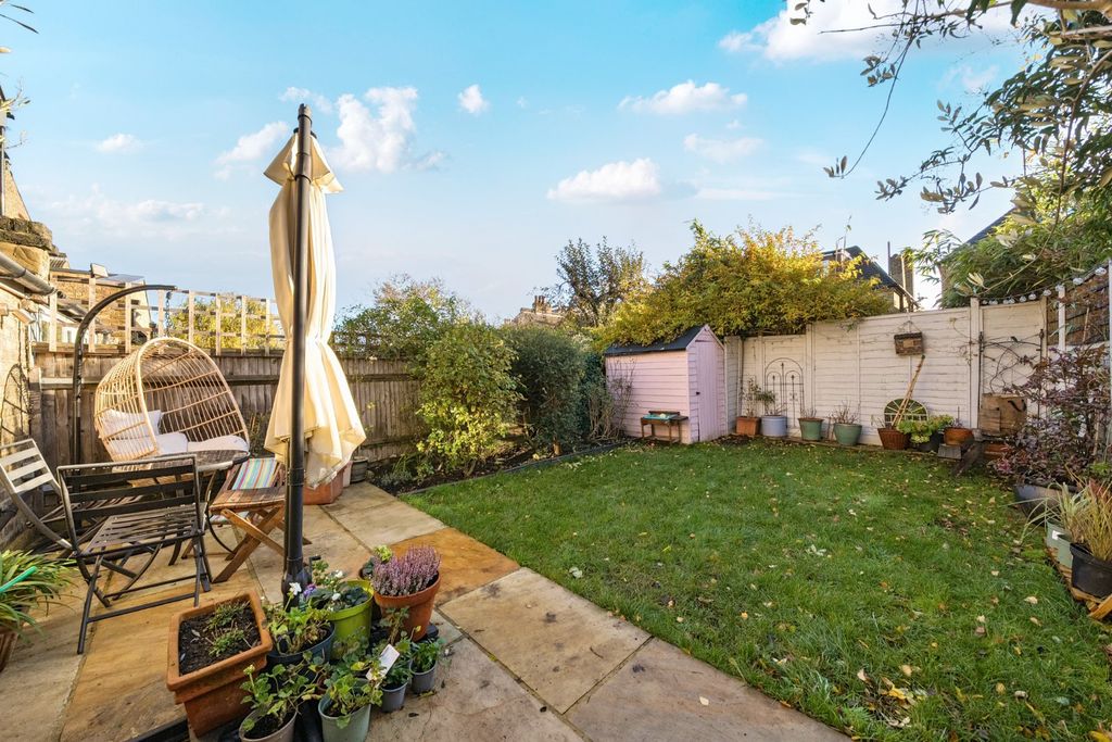 Property photo 2 of 17 Picture No. 06