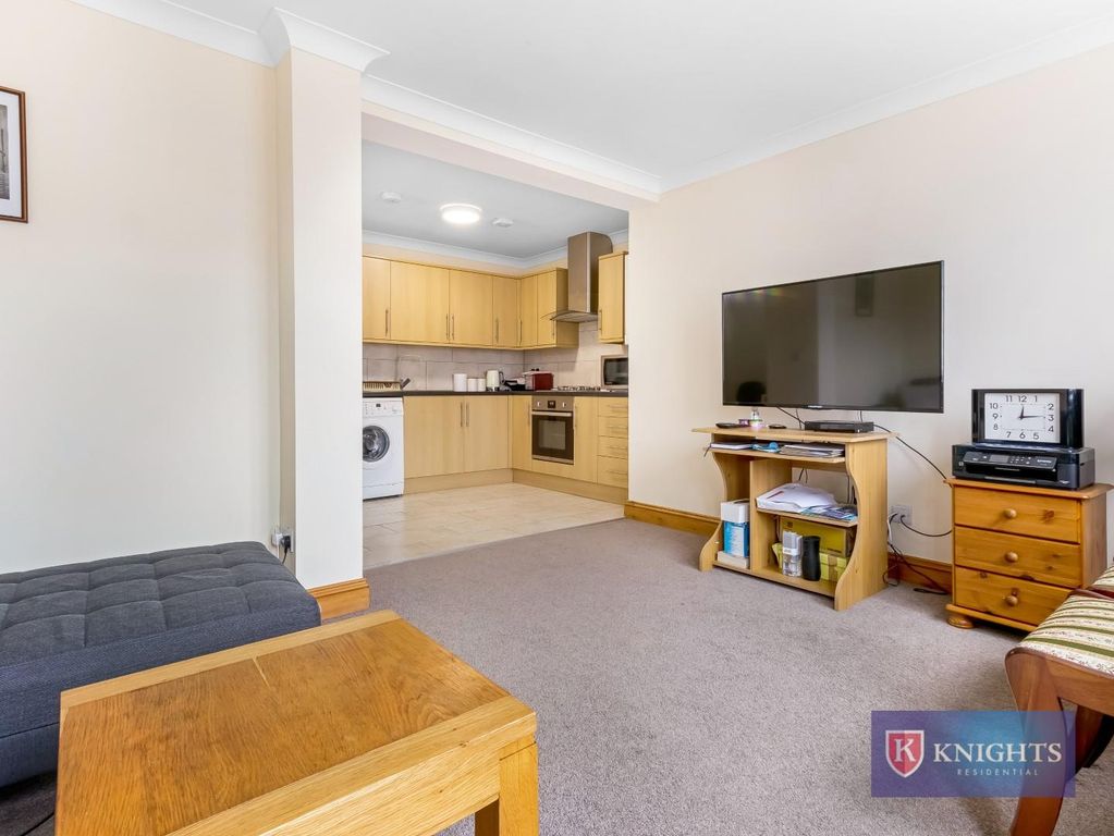 Property photo 3 of 13