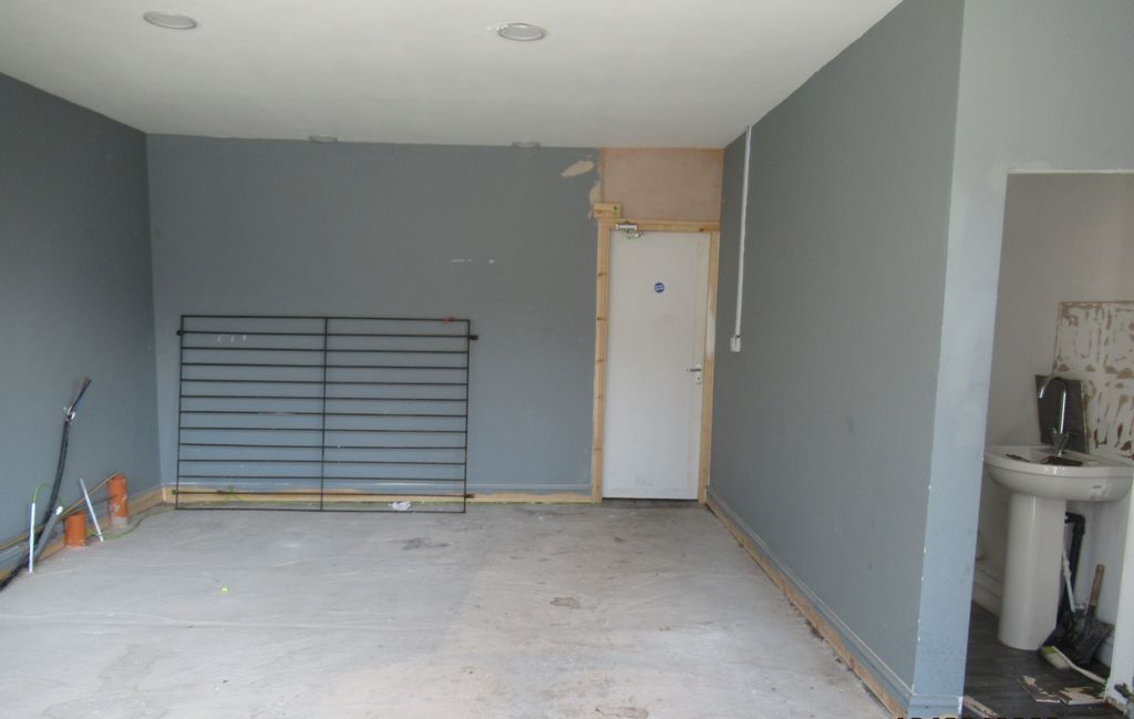 Property photo 2 of 2 Internal