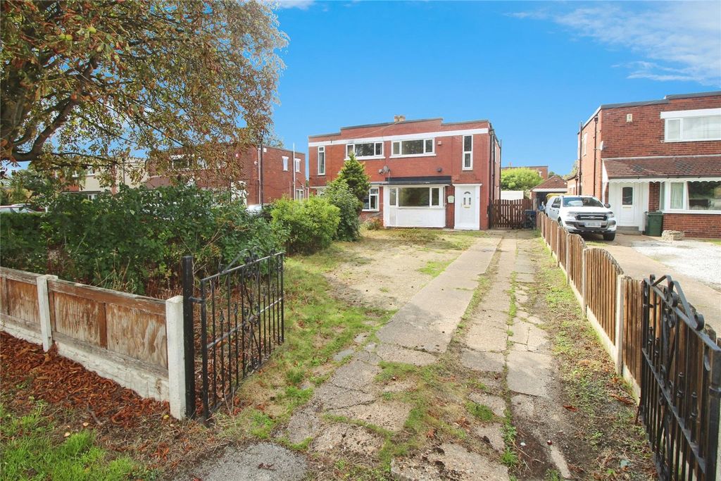 Property photo 1 of 16 Front