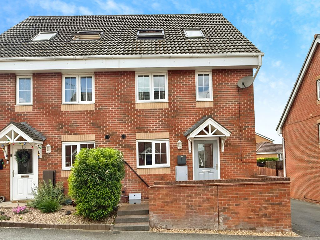 Property photo 1 of 23