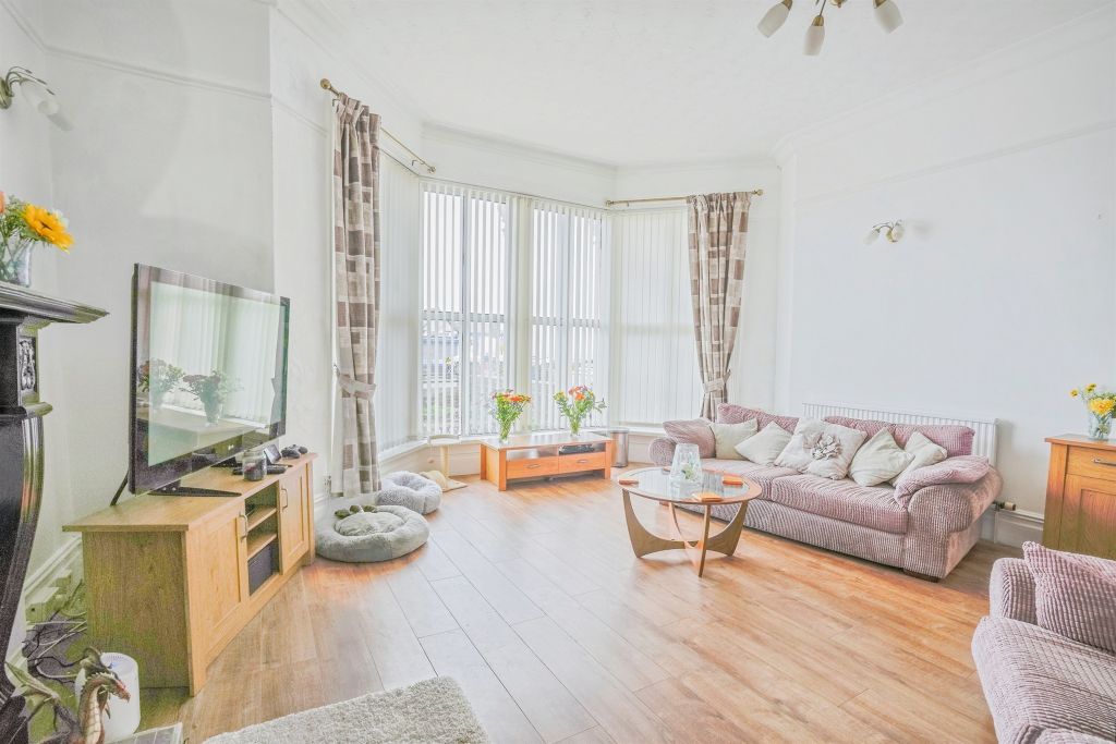 Property photo 2 of 30