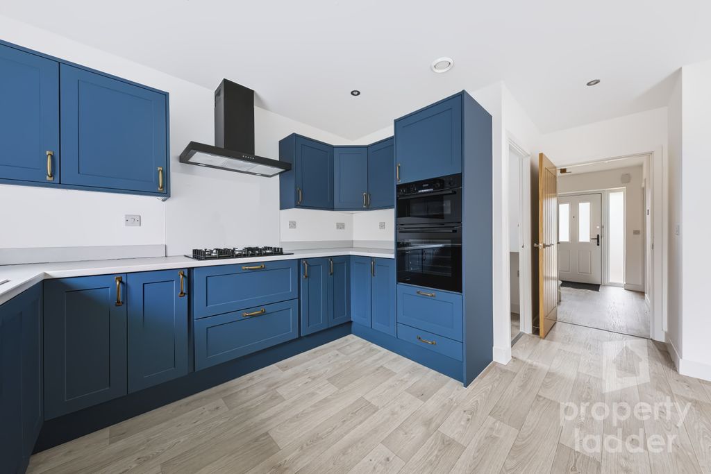 Property photo 3 of 25 Pl-9