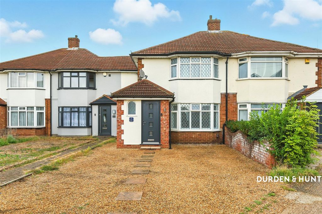 Property photo 1 of 17 Hayes Drive