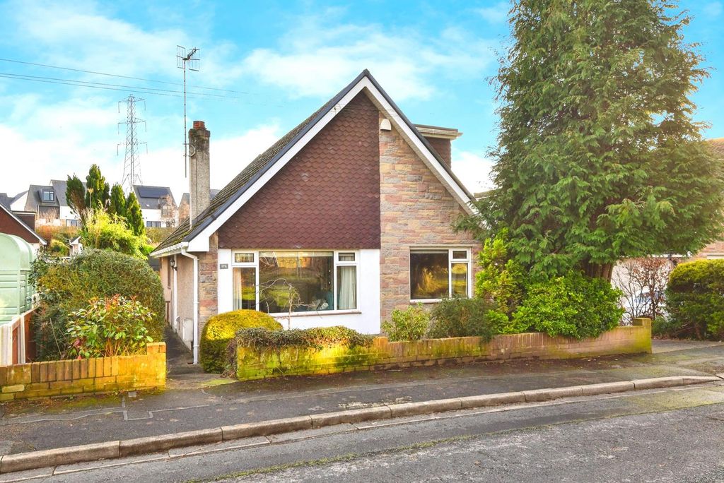 Property photo 1 of 19 External