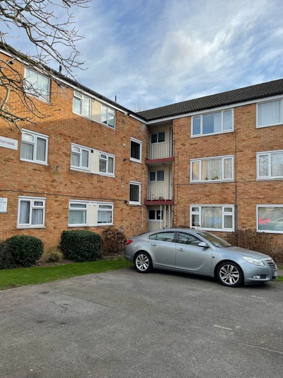 Property photo 1 of 16 2 Bedroom Flat For Sale