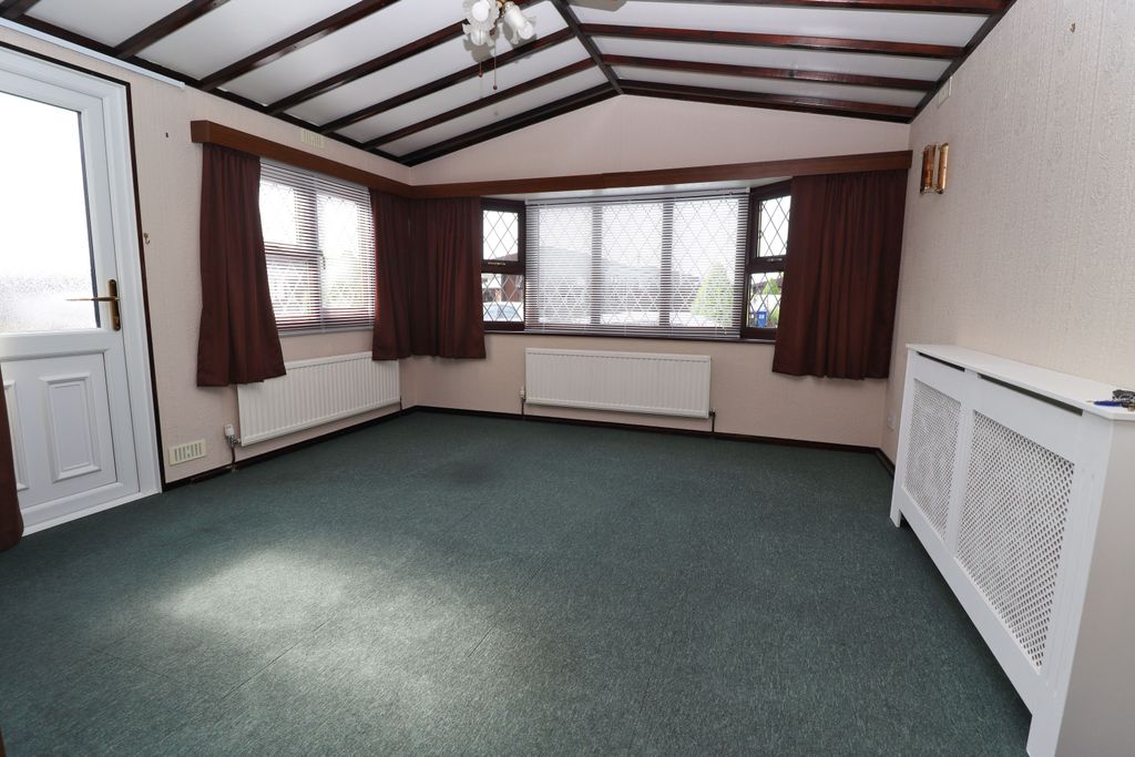 Property photo 3 of 10 Img_9801 (1)